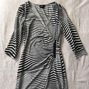 Bebe Dress Striped Black And White
